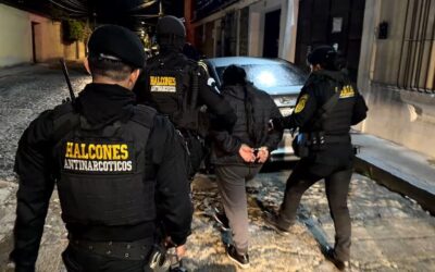 Localizan arsenal en reducto del crimen organizado