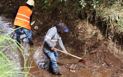 Trabajos en zanjón en la zona 3 de Quetzaltenango