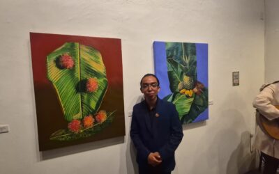 Artista retalteco presenta exposición inspirada en la naturaleza de la costa