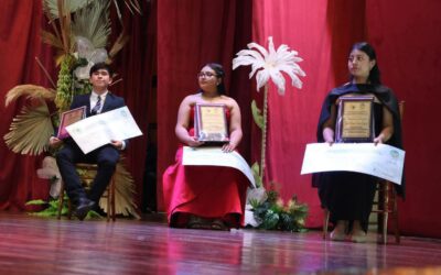 Premian a ganadores en rama de Cuento en el Certamen Literario Juvenil Nacional