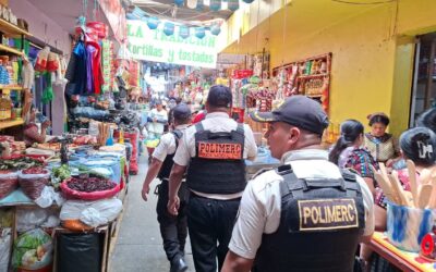 PNC desarrolla acciones de seguridad en mercado de Quetzaltenango