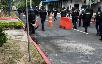 MP y PNC ejecutan diligencias en la USAC por expulsión y anulación de matrícula de estudiantes críticos