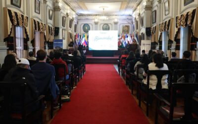 Desarrollan charla sobre IA por Día Mundial del Turismo