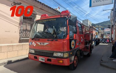 Bomberos Voluntarios de Totonicapán reciben motobomba