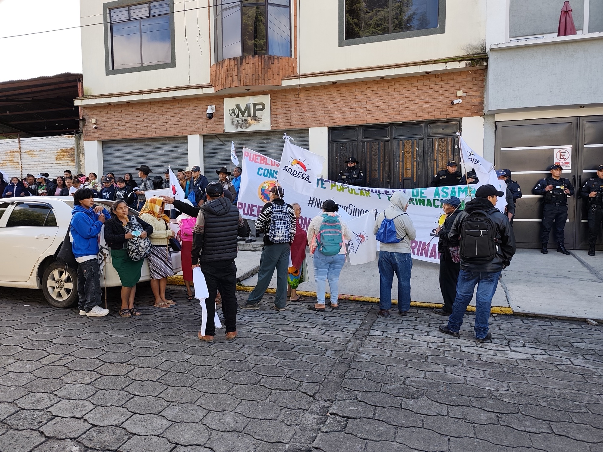 19a43f80-3a73-4041-ba10-d9713e65a384-1.jpg