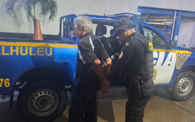 Capturan a hombre que conducía camión con reporte de robo en Retalhuleu