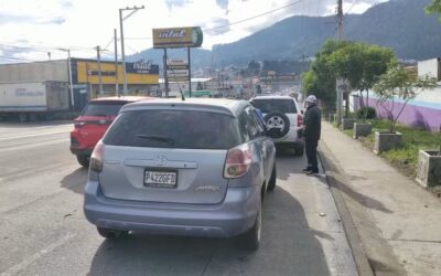 Accidente de tránsito en zona 2 deja daños materiales
