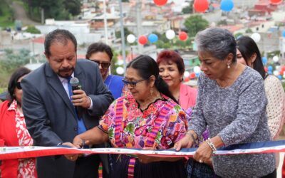 Vecinos de la 6.ª calle final zona 4 de Xela estrenan servicios básicos y pavimento integral