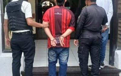 PNC arresta a dos colombianos por presuntos cobros «Gota a Gota»