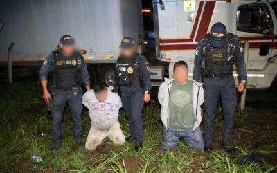 PNC arresta a dos presuntos robafurgones en Escuintla