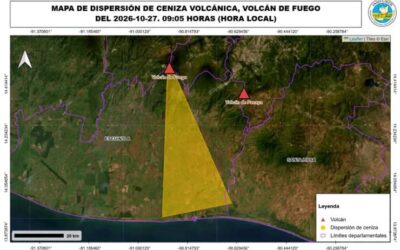 Ceniza del volcán De Fuego se dispersa sobre Escuintla