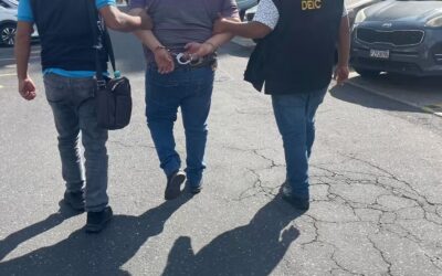 Detenido por cobro de Q4 mil por trámites municipales con documentos falsos