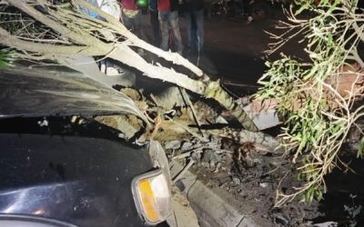 Vehículo destruye infraestructura eléctrica en la zona 4 de Quetzaltenango