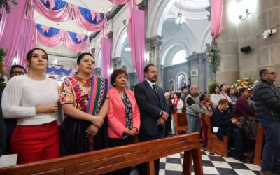 Alcalde y Concejo Municipal participan en Misa en honor a la Virgen del Rosario