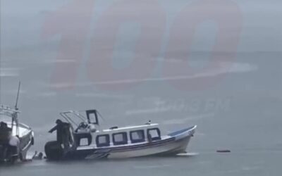 Helicóptero cae en el lago de Atitlán; socorristas buscan posibles víctimas